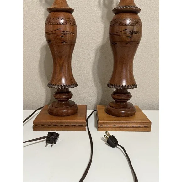 The Wood Whittler MCM Pair Lamps Hand Carved NOT TWINS 18tall Square Base Works